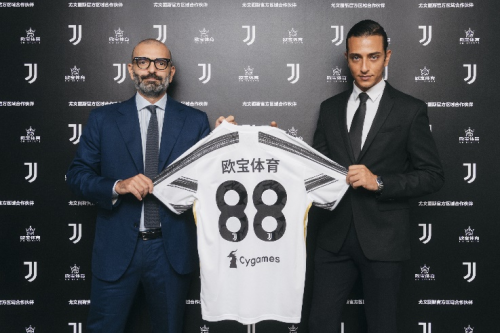 而是在边路 而是在边路